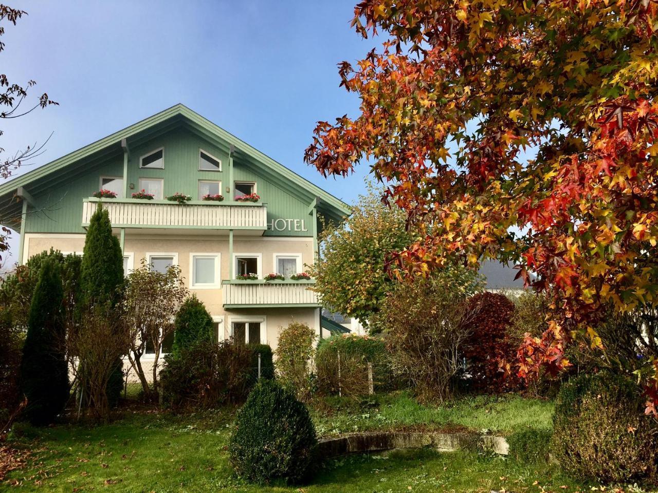 Gartenhotel Salzach Μπουργκχάουζεν Εξωτερικό φωτογραφία